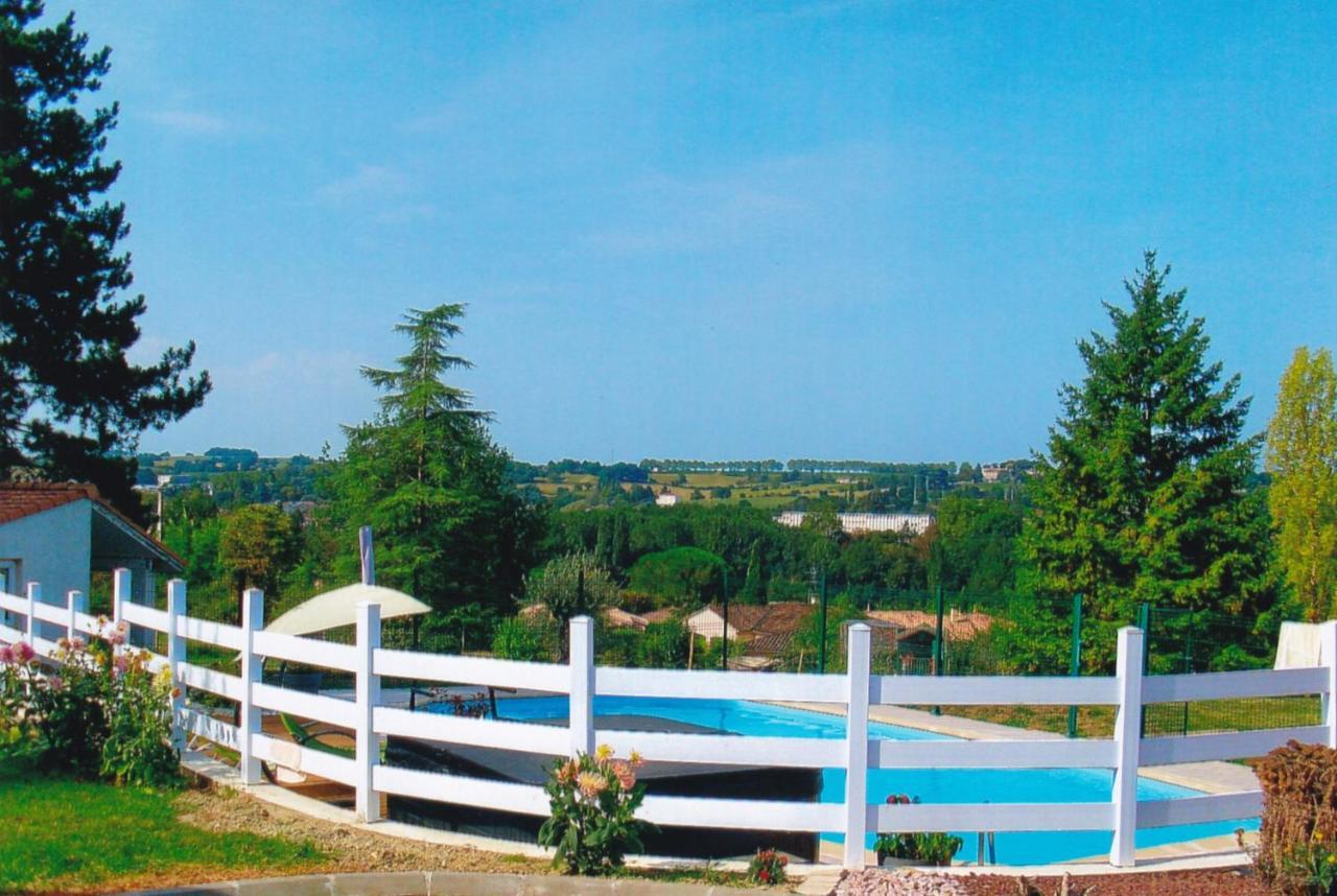 chambre d'hotes a nérac Exterior foto